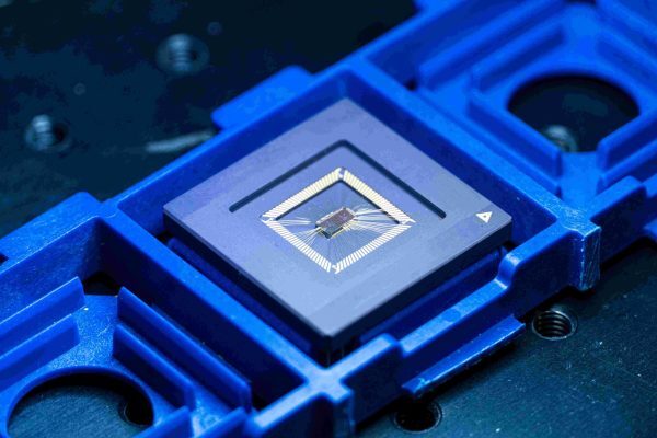 A tecnologia fotônica, a mesma usada em chips de alta velocidade, proporciona um streaming mais estável. Foto: Pexels
